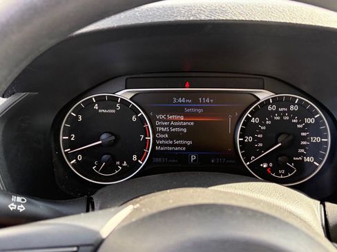 Used 2025 Nissan Altima 2.5 SV FWD image 10
