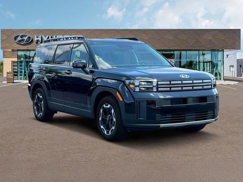 Used 2025 Hyundai Santa Fe SEL image 11