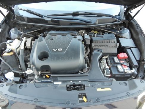 Used 2016 Nissan Maxima SR image 47
