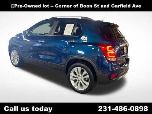 Used 2020 Chevrolet Trax Premier AWD/4WD image 3