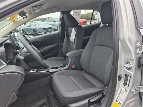 Used 2026 Toyota Corolla LE image 11