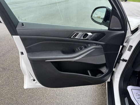 Used 2023 BMW X5 xDrive45e w/ Climate Comfort Package image 17