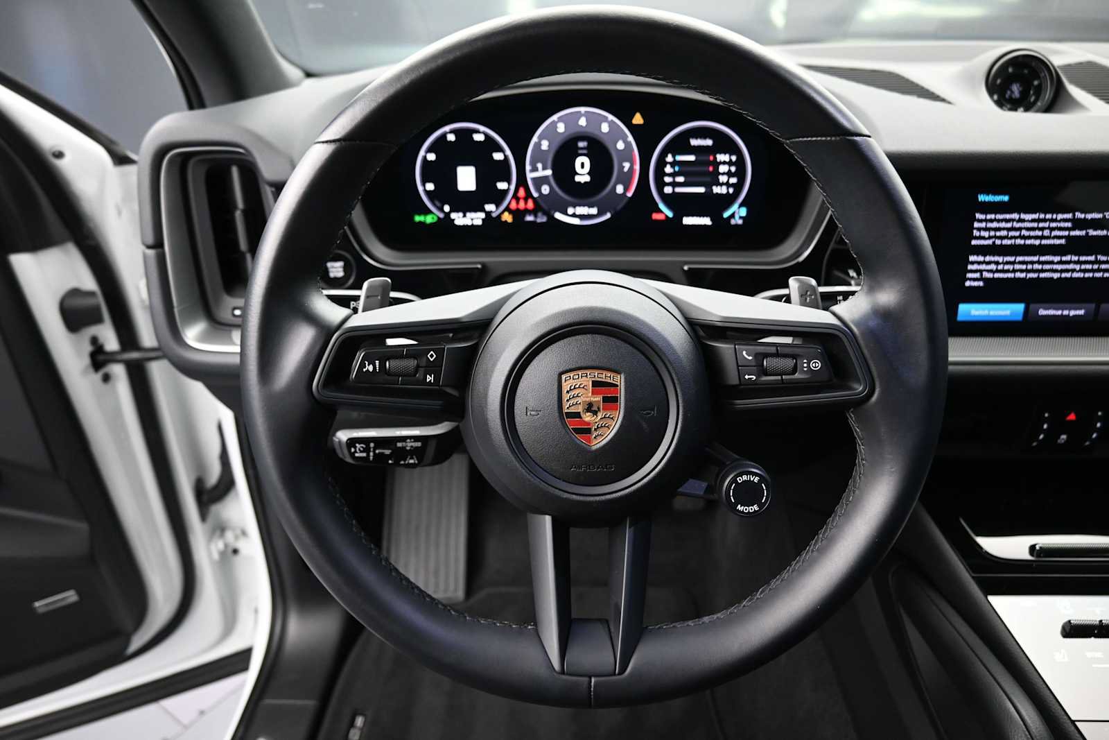 Certified 2024 Porsche Cayenne AWD/4WD image 9