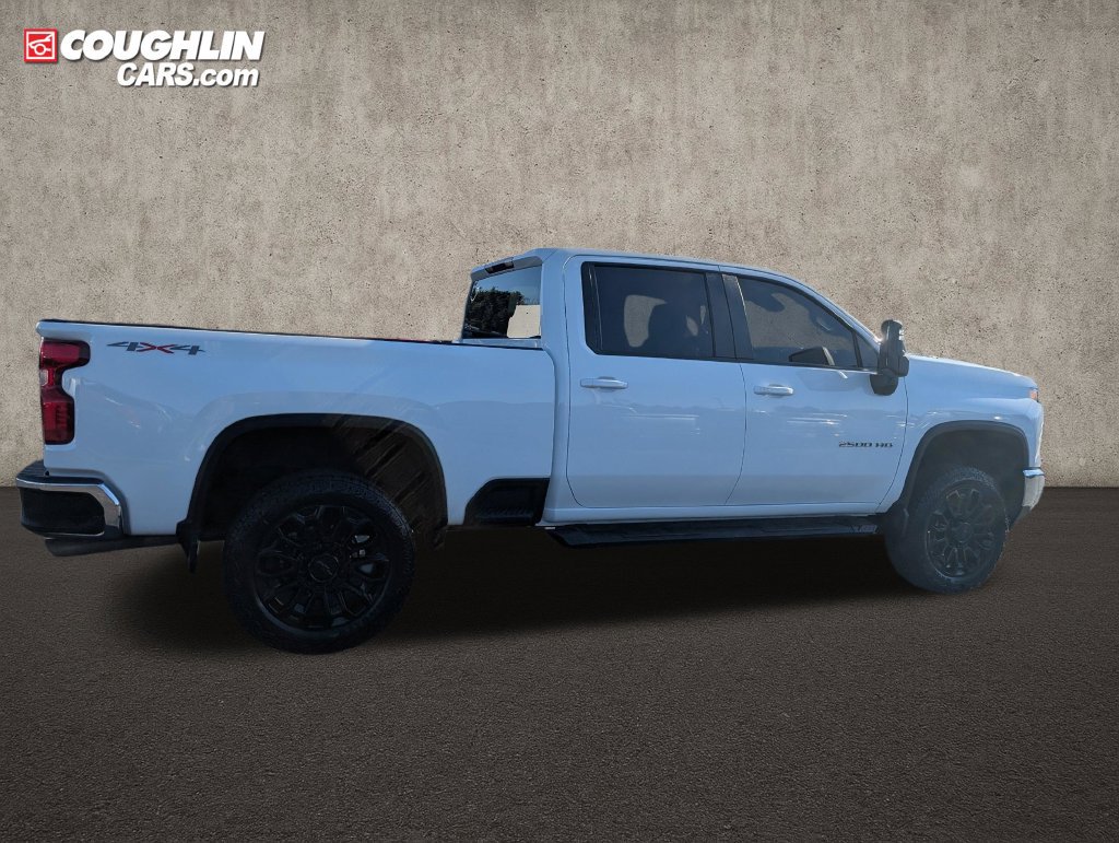 Used 2024 Chevrolet Silverado 2500 LT AWD/4WD image 8