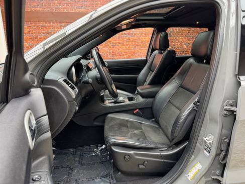 Used 2021 Jeep Grand Cherokee Laredo X AWD/4WD image 22
