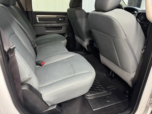 Used 2018 RAM 2500 SLT AWD/4WD image 16