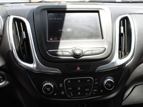 Used 2020 Chevrolet Equinox LT w/ Driver Convenience Package FWD image 15