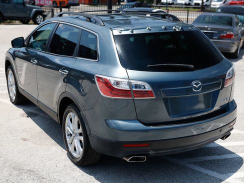 Used 2011 MAZDA CX-9 Grand Touring w/ Moonroof & Bose Audio Pkg FWD image 4