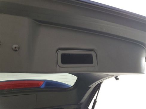 Used 2023 Nissan Rogue SV image 8