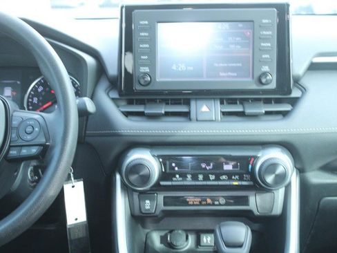 Certified 2019 Toyota RAV4 LE image 13