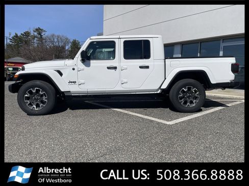 New 2026 Jeep Gladiator Sport image 2