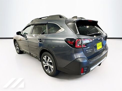 Used 2022 Subaru Outback Limited XT AWD/4WD image 7