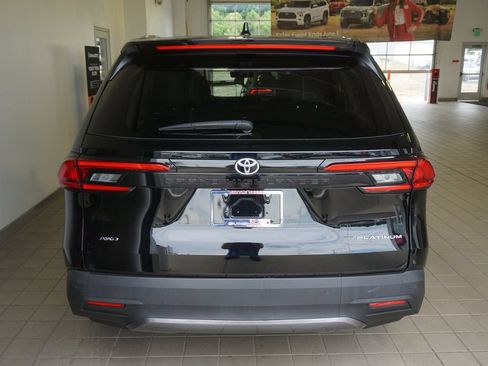Certified 2024 Toyota Grand Highlander AWD image 19