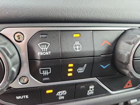 New 2025 Jeep Wrangler Unlimited Rubicon 392 image 34