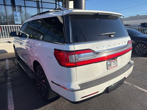 Used 2020 Lincoln Navigator Reserve w/ Equipment Group 208A Reserve image 3