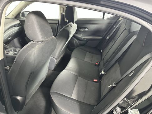Used 2025 Nissan Sentra SR FWD image 20