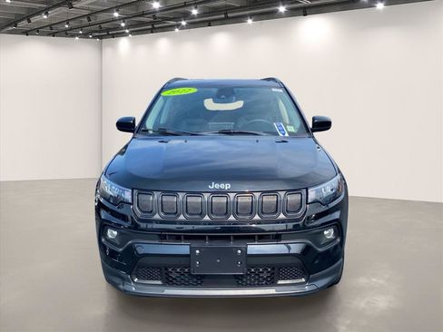 Used 2022 Jeep Compass Latitude AWD/4WD image 2