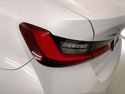 Certified 2023 BMW 330e xDrive w/ Premium Package image 28