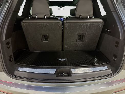 Used 2020 Cadillac XT6 Premium Luxury image 35