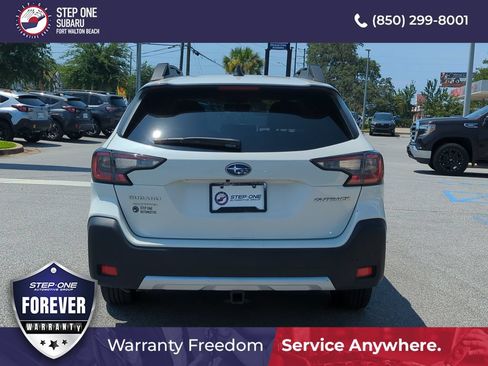 Used 2025 Subaru Outback Limited AWD/4WD image 6