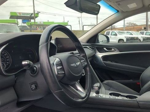 Used 2022 Genesis G70 2.0T w/ Prestige Package image 10