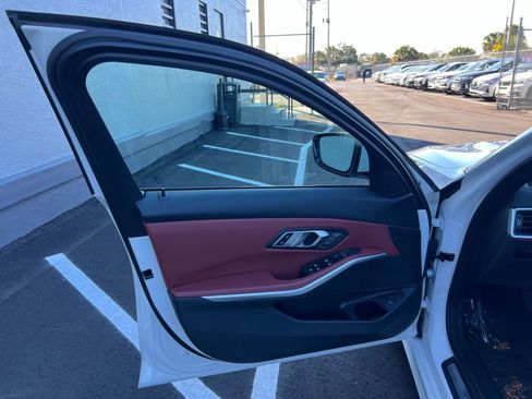 Used 2023 BMW 330i Sedan w/ Driving Assistance Package image 26