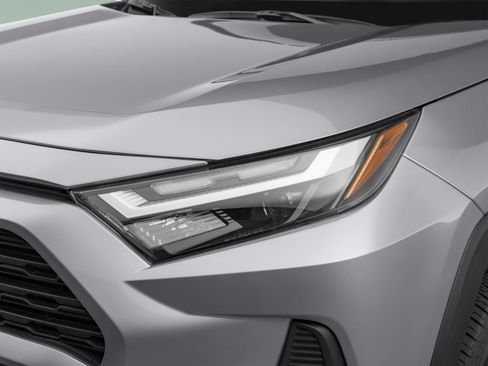 Used 2022 Toyota RAV4 XLE w/ Convenience Package AWD/4WD image 47