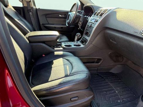 Used 2011 GMC Acadia SLT image 17