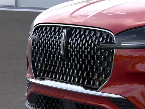 New 2026 Lincoln Aviator AWD image 17