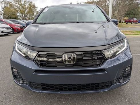 New 2026 Honda Odyssey Touring image 4