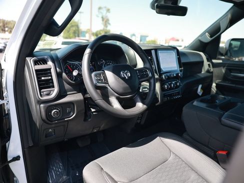 New 2026 RAM 1500 Express AWD/4WD image 11