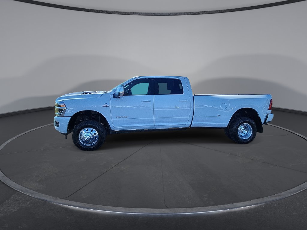 Certified 2025 RAM 3500 Laramie AWD/4WD image 6