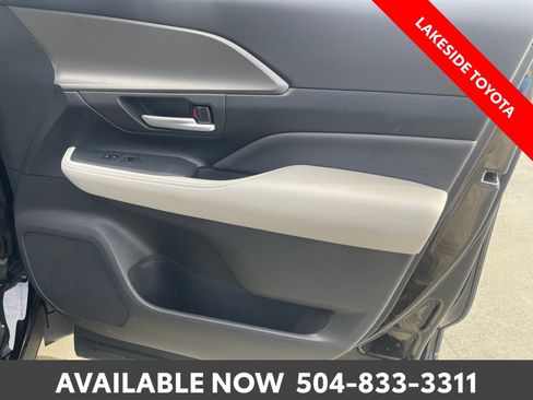 Certified 2024 Toyota Grand Highlander FWD image 19