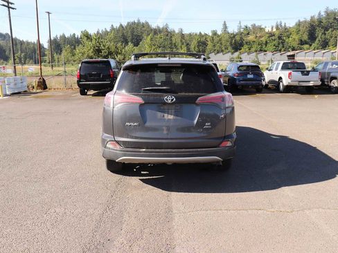 Used 2018 Toyota RAV4 SE w/ Power Extra Value Package AWD/4WD image 6