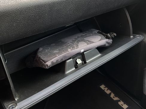 Used 2019 RAM 1500 Big Horn image 23