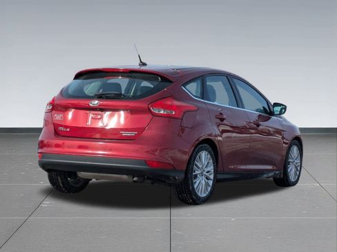 Used 2016 Ford Focus Titanium image 6