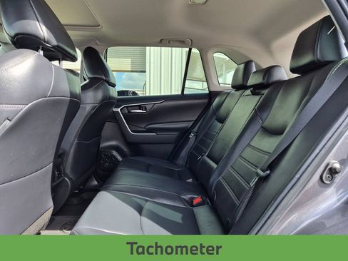 Used 2021 Toyota RAV4 XLE Premium FWD image 27