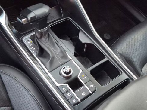 Used 2025 Kia Sorento S w/ Panoramic Sunroof Package image 12