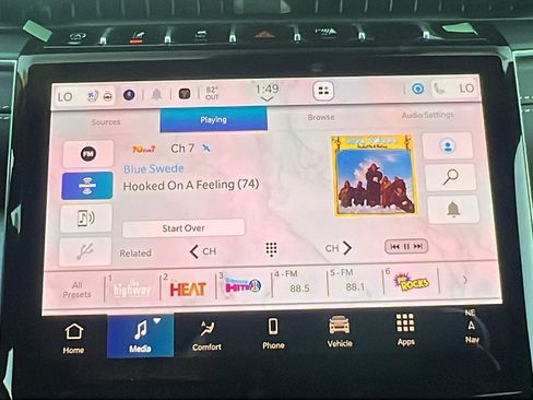 New 2025 Jeep Grand Cherokee L Limited w/ Luxury Tech Group II image 28