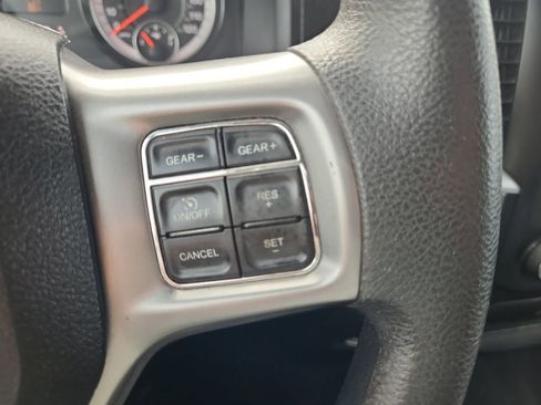 Used 2021 RAM 1500 Classic SLT AWD/4WD image 25
