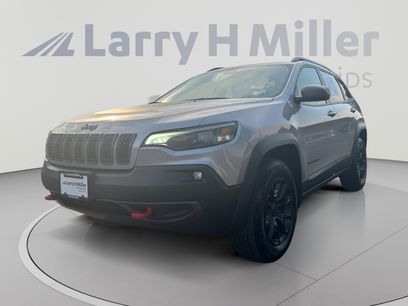 Used 2019 Jeep Cherokee Trailhawk w/ Cold Weather Group