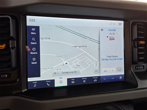 Used 2023 Ford Bronco Badlands image 18