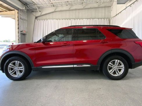 Used 2023 Ford Explorer XLT RWD image 26