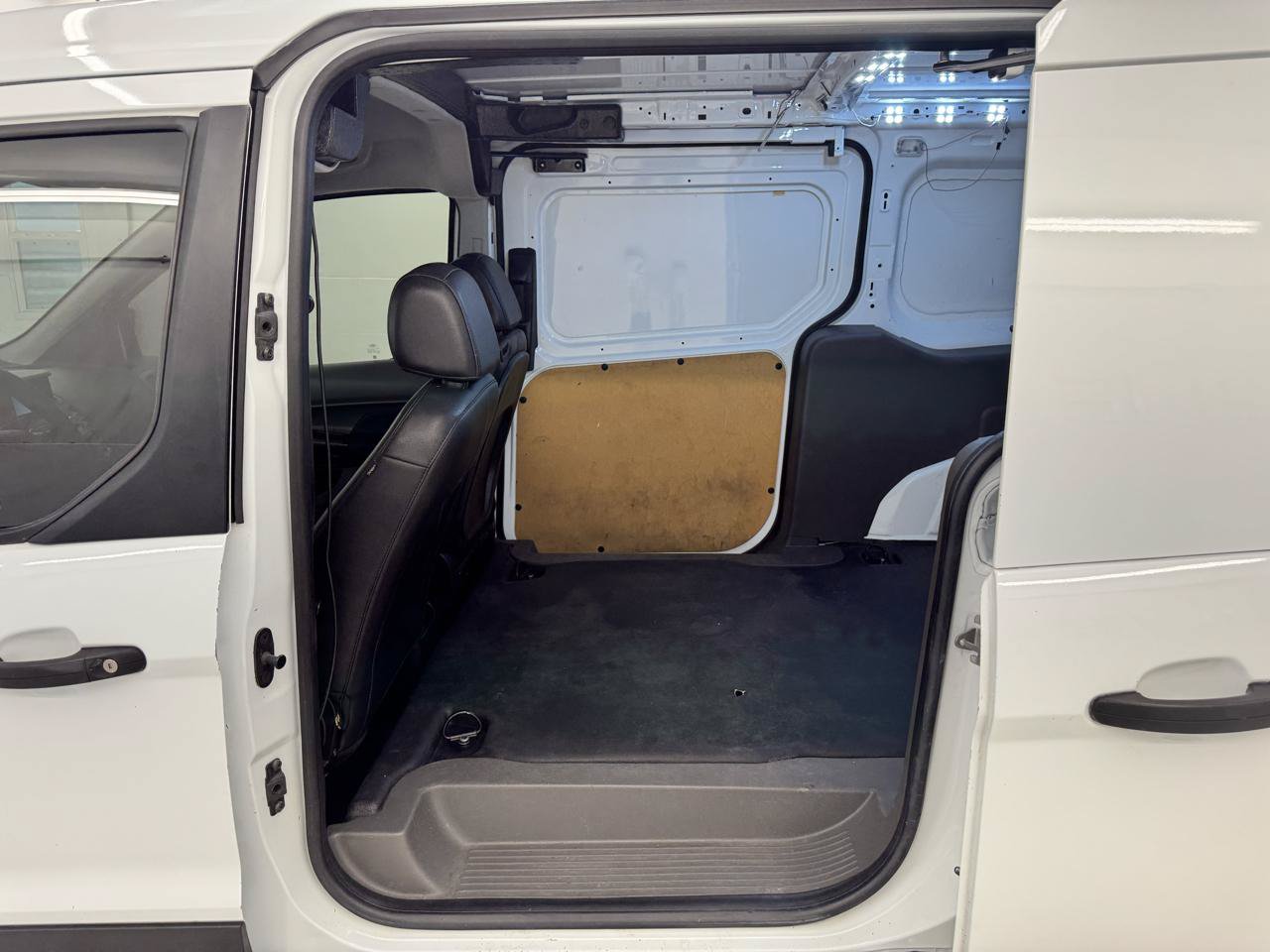 Used 2020 Ford Transit Connect XL FWD image 16