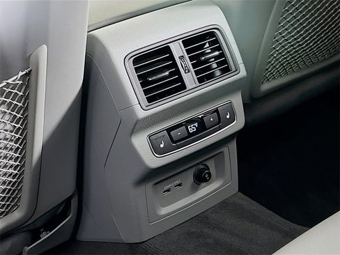 Used 2021 Audi Q5 Prestige w/ Prestige Package image 26