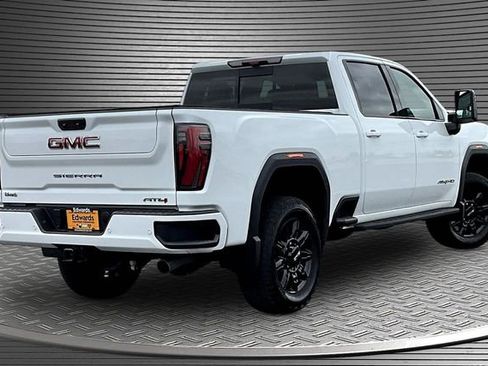Used 2024 GMC Sierra 2500 AT4 w/ AT4 Premium Plus Package AWD/4WD image 6