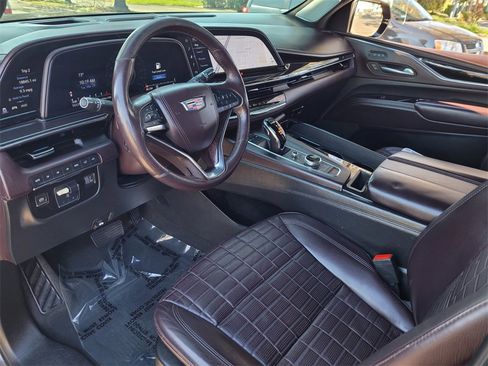 Used 2021 Cadillac Escalade ESV Premium Luxury Platinum w/ Heavy-Duty Trailer Package image 11