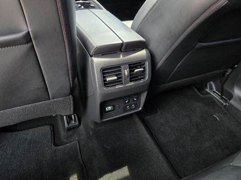 Used 2021 Nissan Rogue Platinum FWD image 19