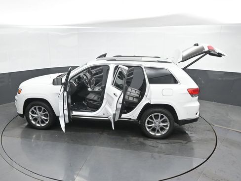 Used 2020 Jeep Grand Cherokee Summit AWD/4WD image 52