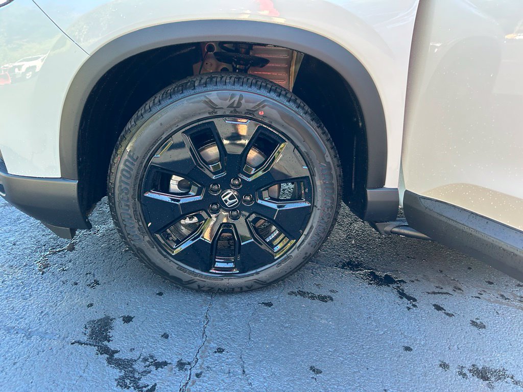New 2026 Honda Pilot Black Edition image 28